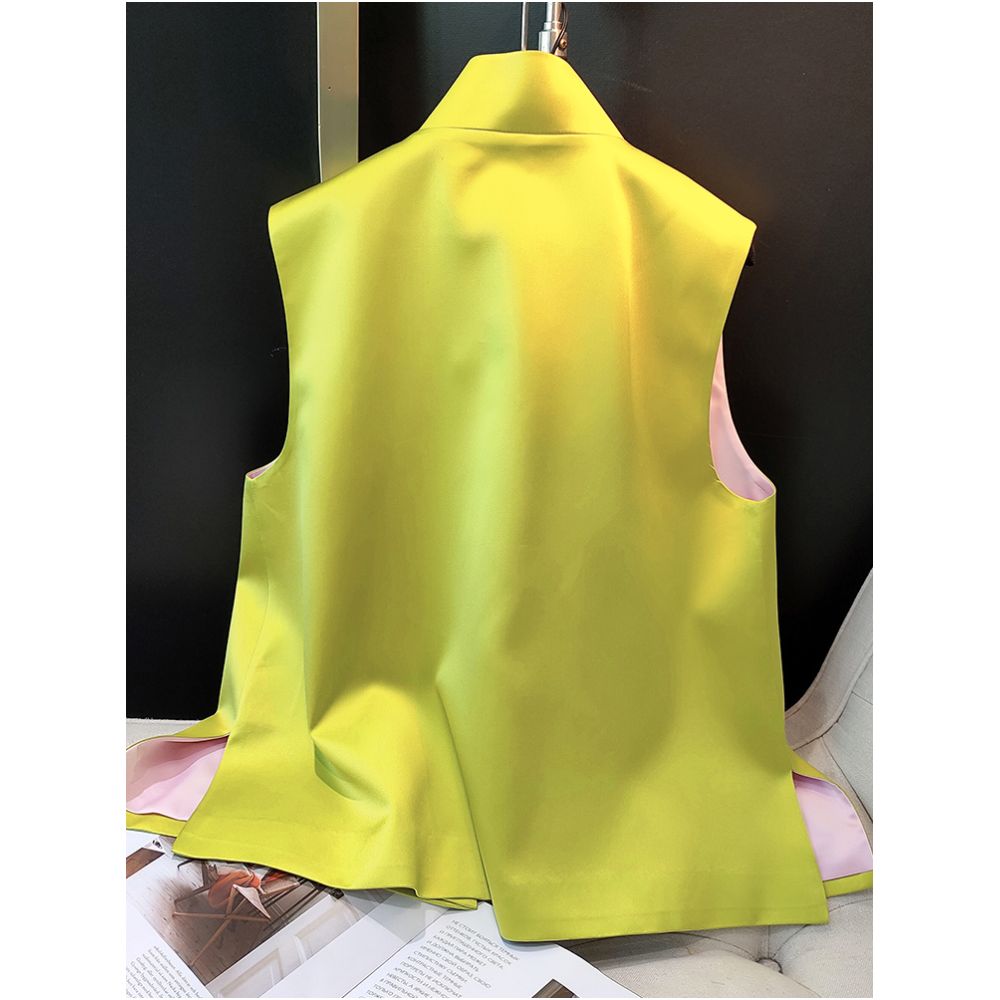 Retro Chinese style buckle vest for women in autumn 2025 new high end and youthful Chinese style cheongsam top image 3