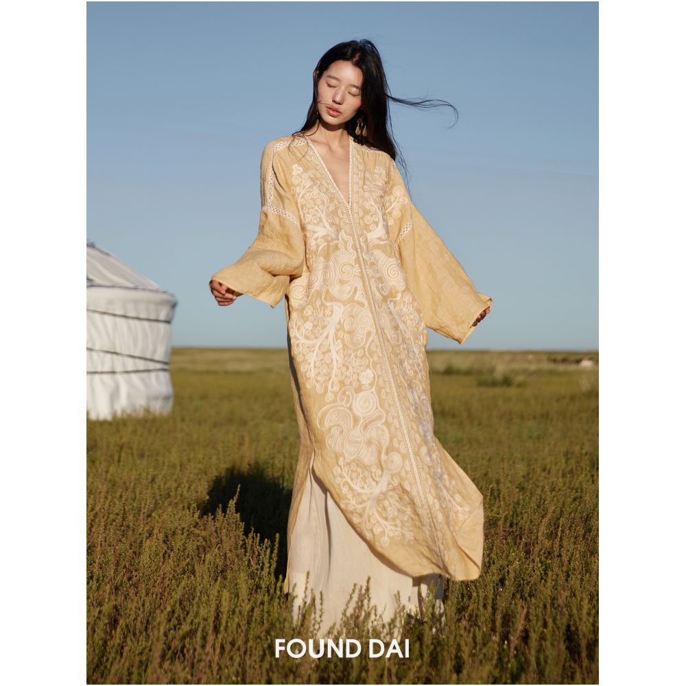 Lusheng banyan tree 100 linen Dong ethnic antique embroidery over 800000 stitches new Chinese style robe style dress image 0