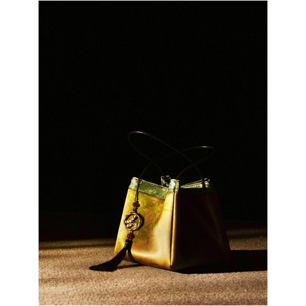 New Chinese style Chinese style handbag fragrant cloud yarn handbag small square handbag with cheongsam handbag mulberry silk women s small handbag image 2