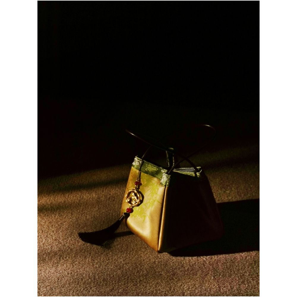 New Chinese style Chinese style handbag fragrant cloud yarn handbag small square handbag with cheongsam handbag mulberry silk women s small handbag image 4