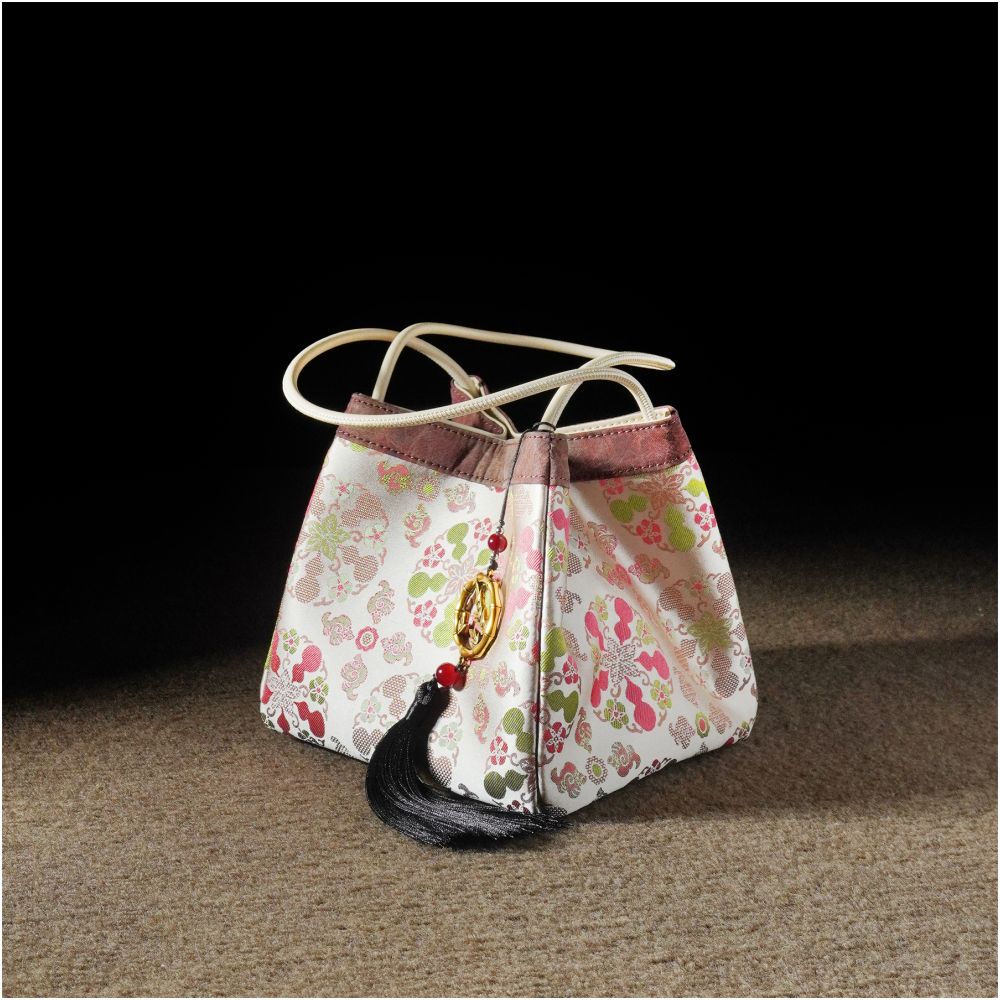 New Chinese style Chinese style handbag fragrant cloud yarn handbag small square handbag with cheongsam handbag mulberry silk women s small handbag image 21