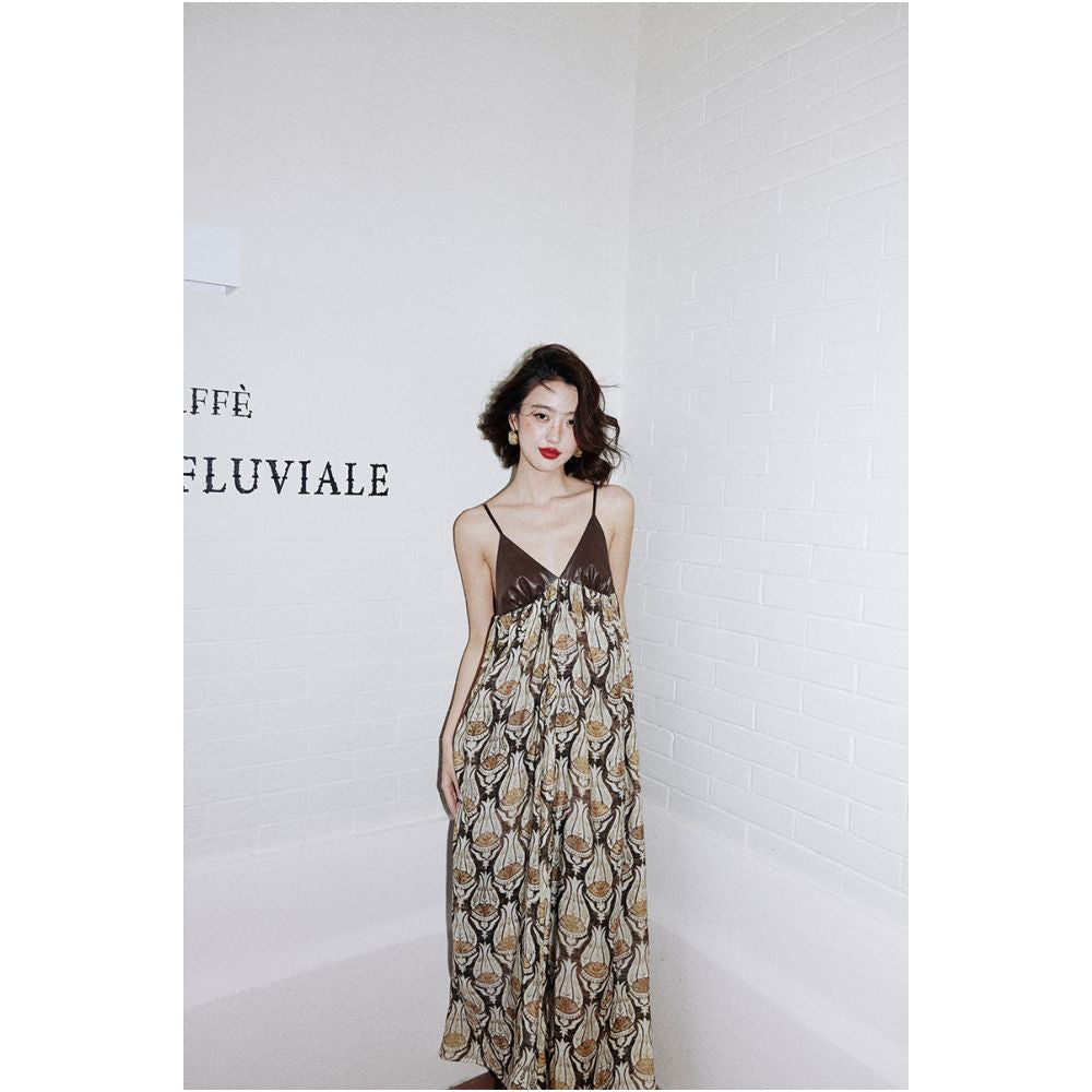 Rosebanks Boho chic whose DNA is in motion Vacation style contrasting colors big skirt suspender dress image 9