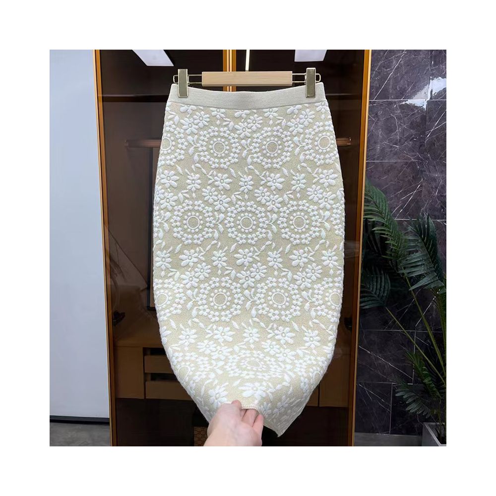 Lingering in the heart overlapping temperament doubled bead relief flower texture knitted vest vest vest T07030 image 26