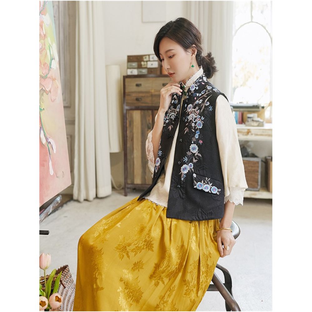 Offline blood loss price CPP926 pure handmade nail bead buckle heavy industry embroidery Western style new Chinese style spring and autumn vest image 43