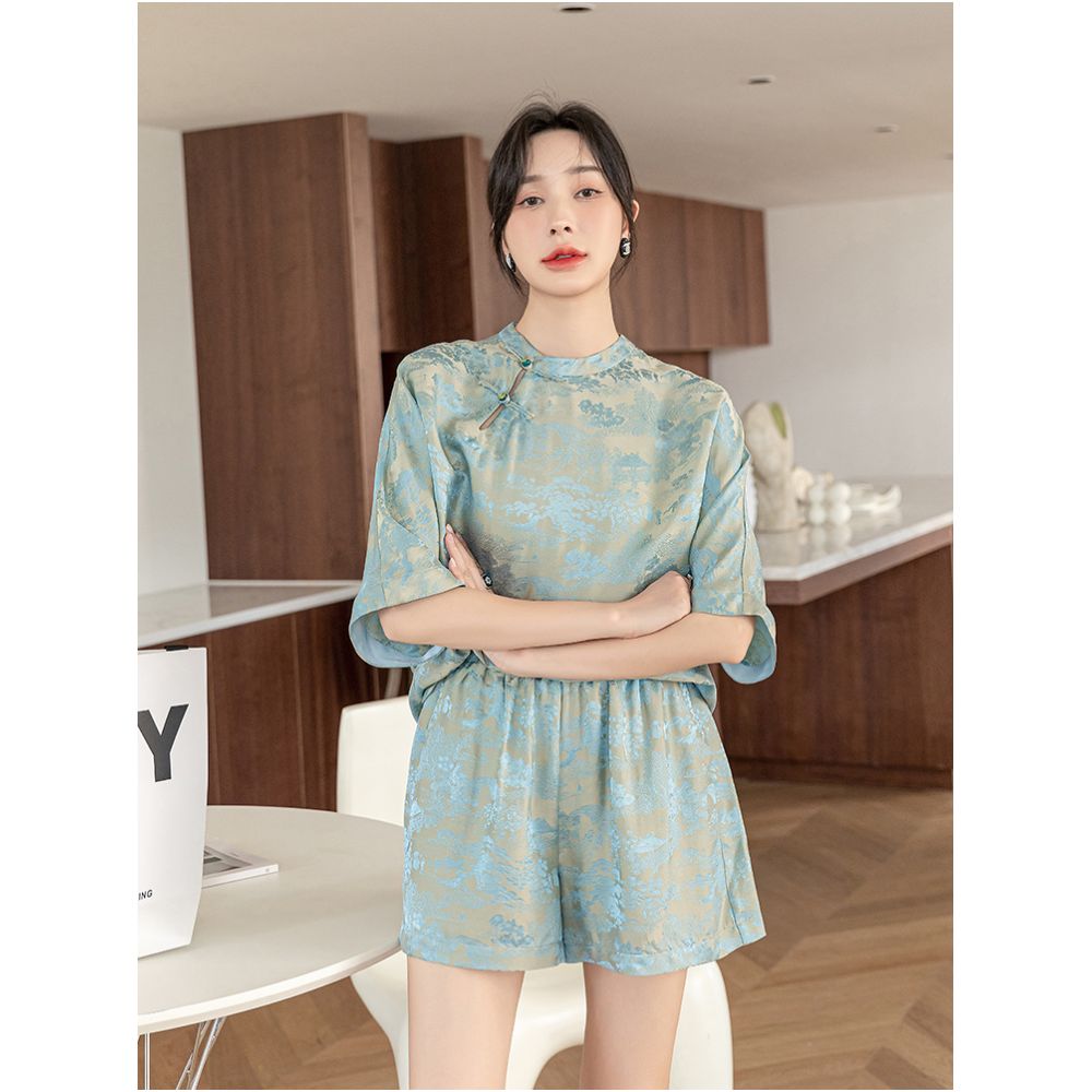 Retro silk jacquard Chinese style set women s summer and western style fashion short sleeved top high waisted shorts mulberry silk two piece set image 1