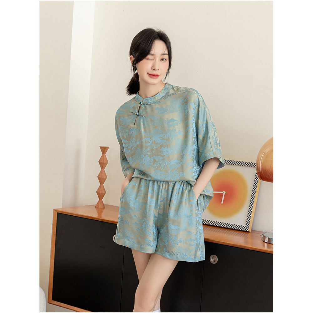 Retro silk jacquard Chinese style set women s summer and western style fashion short sleeved top high waisted shorts mulberry silk two piece set image 3