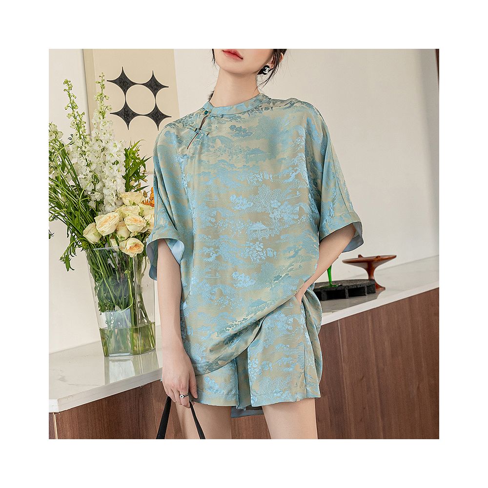 Retro silk jacquard Chinese style set women s summer and western style fashion short sleeved top high waisted shorts mulberry silk two piece set image 6
