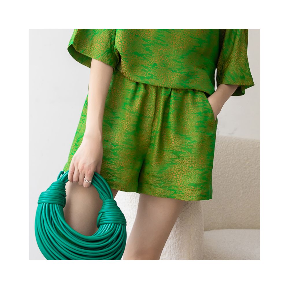 Retro silk jacquard Chinese style set women s summer and western style fashion short sleeved top high waisted shorts mulberry silk two piece set image 53