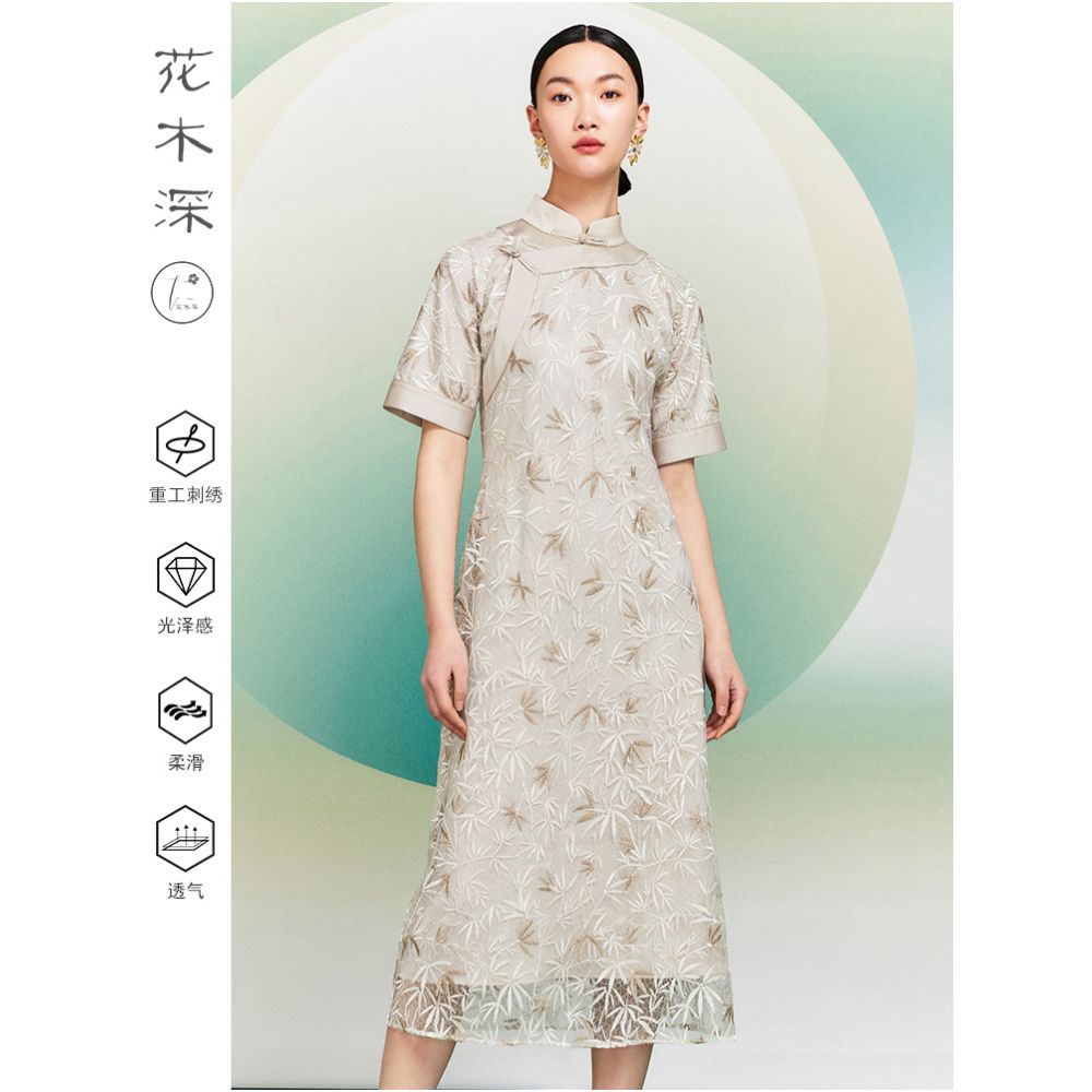 Republic of China style replica of ancient flat cut cheongsam women s flower and tree deep flat shoulder Chinese standing collar bamboo leaf embroidery short sleeved dress image 0