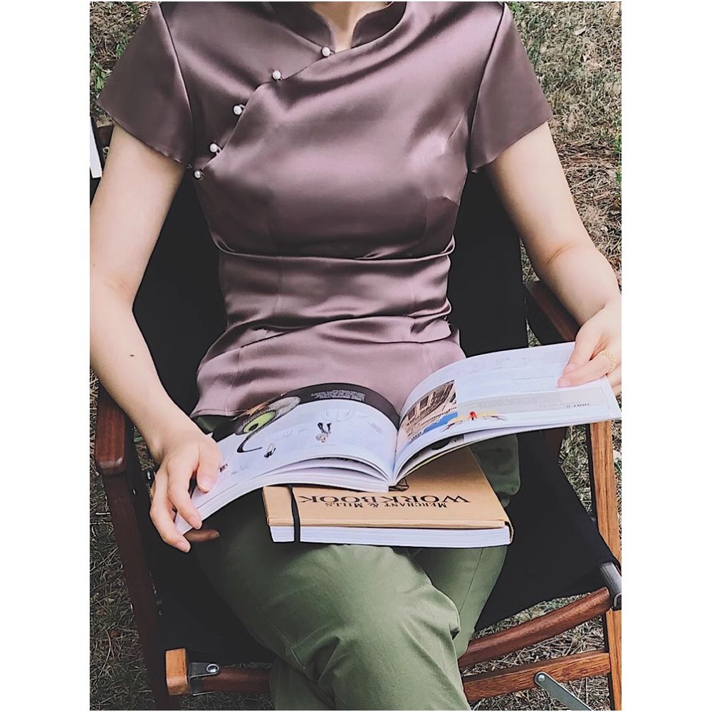 Monthly poster silk cheongsam top appears slim with exposed waist slightly wide short sleeved stand up collar slim fit silk side zipper image 23