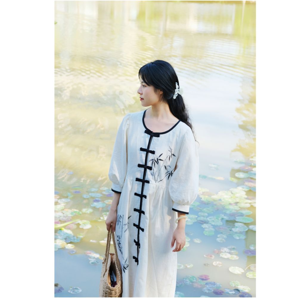 In the mountains there are laurel branches bamboo shadows cotton and linen new Chinese style bamboo daily bubble sleeves white dresses middle aged women image 4