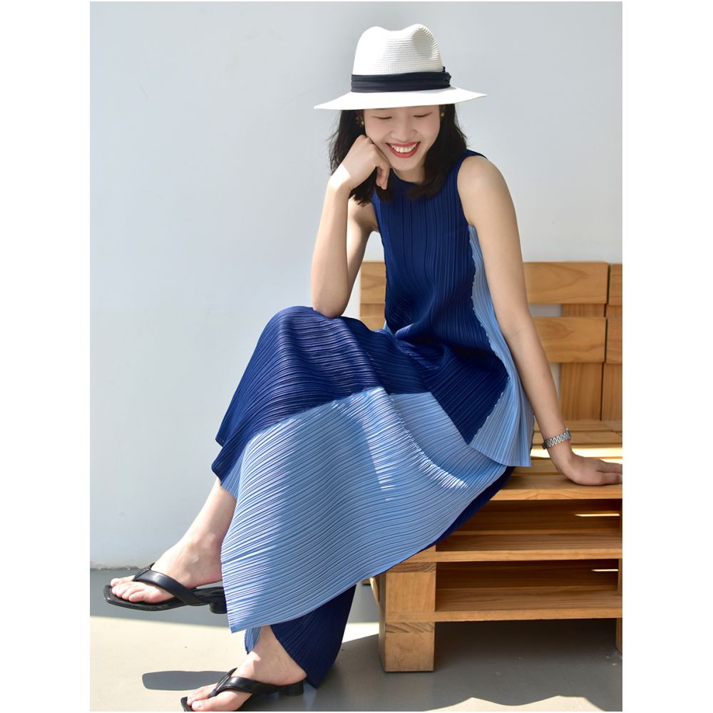 Whitecube2024 Summer Style Color blocked Beautiful Texture Sleeveless Temperament Reduced Age Light Luxury Wrinkle Two Piece Set for Women image 1