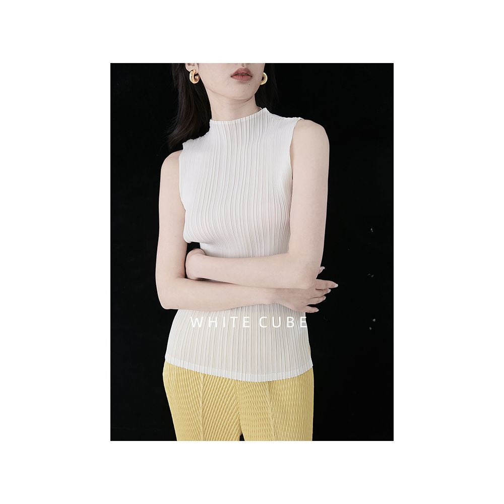 Whitecube2025 semi high neck slim fit sleeveless pleated top for women loose and simple white commuter vest image 8