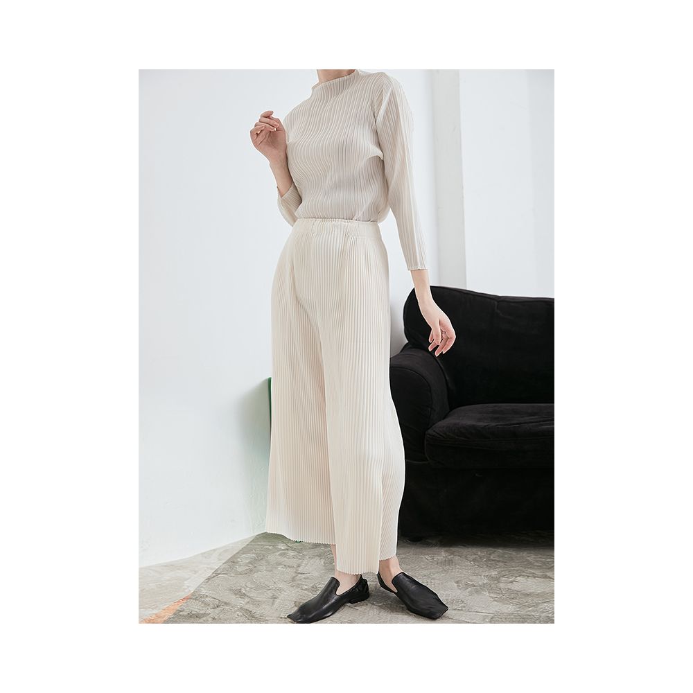 Whitecube2025 spring style three bedroom pleated wide leg pants loose hanging French retro style casual pants for women image 8