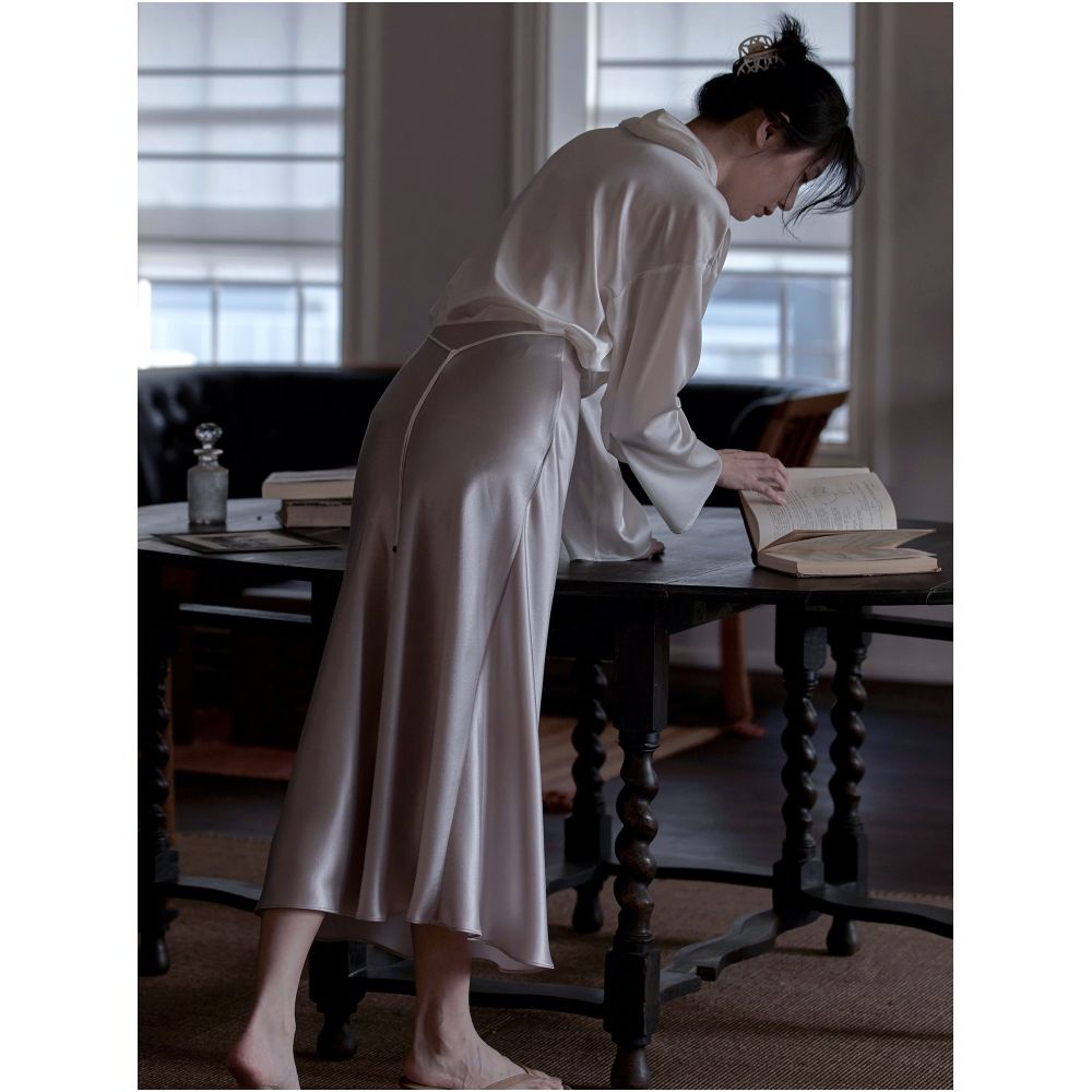 Commuse memory imported acetic acid satin silky smooth hanging slimming elastic waistband A line mid length skirt image 3