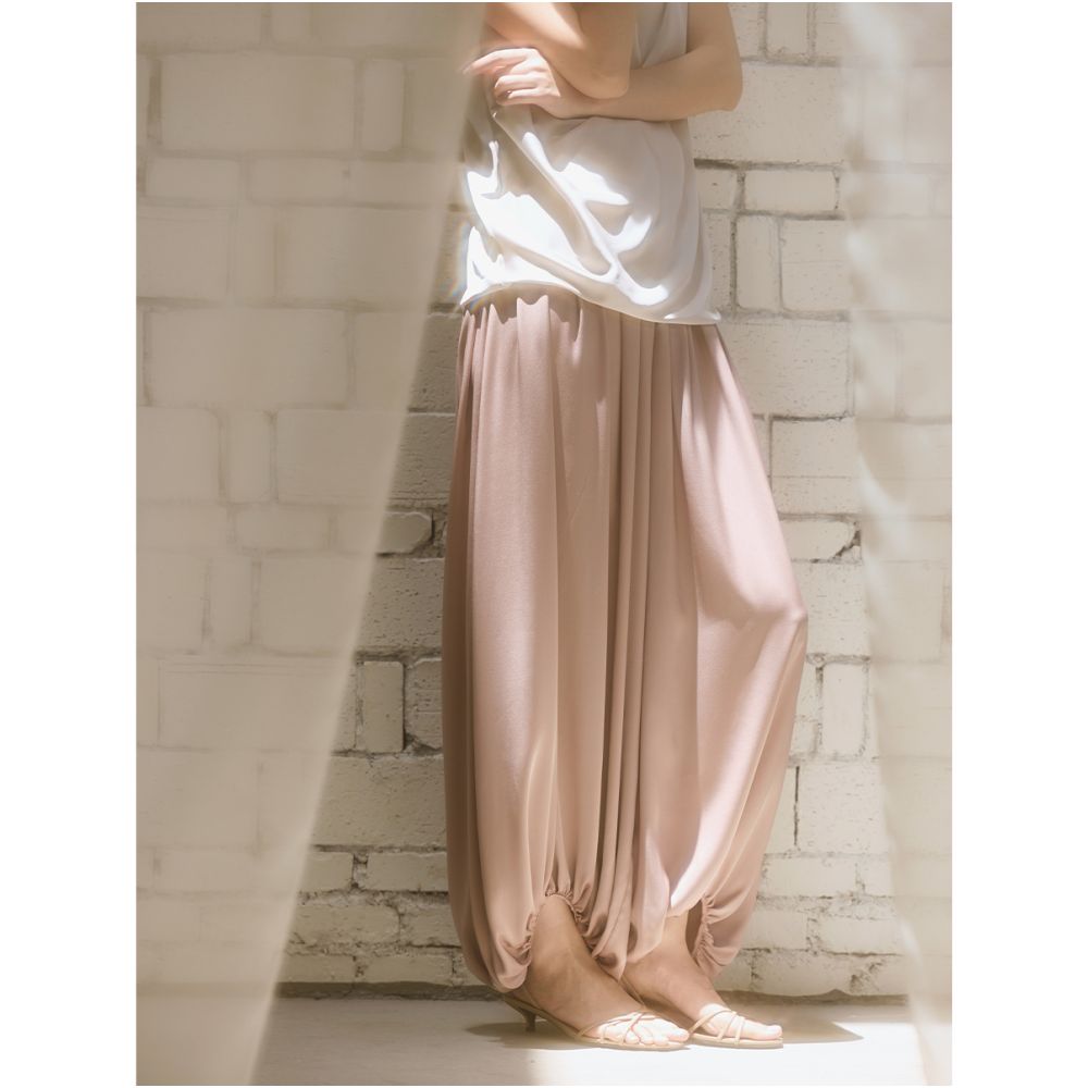 The cool feeling of flowing clouds and water in communal memory Mulberry silk with a drooping sensation loose cuffs and wrinkled lantern pants image 16