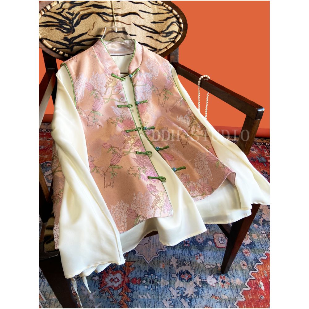 New Chinese style national style improved Chinese style vest women s spring style satin plate buckle woven brocade retro stand up collar top image 5