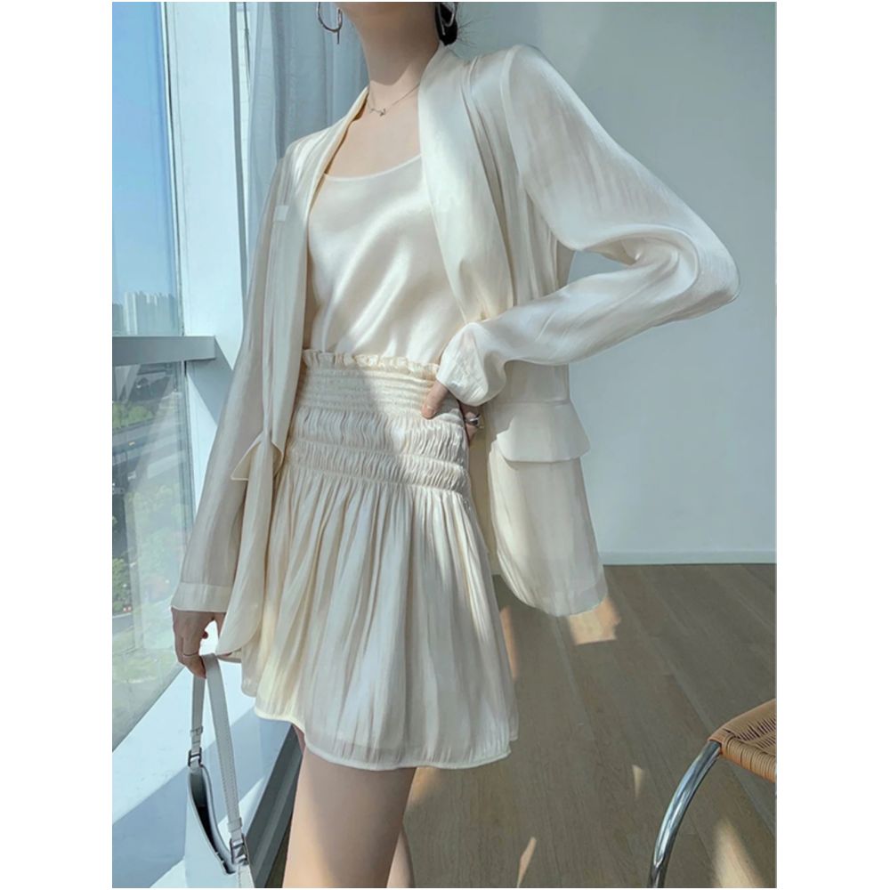 Light luxury autumn new style flowing light and colorful water and light sensation goddess three piece set green fruit collar suit high waist wide leg pants skirt pants image 29