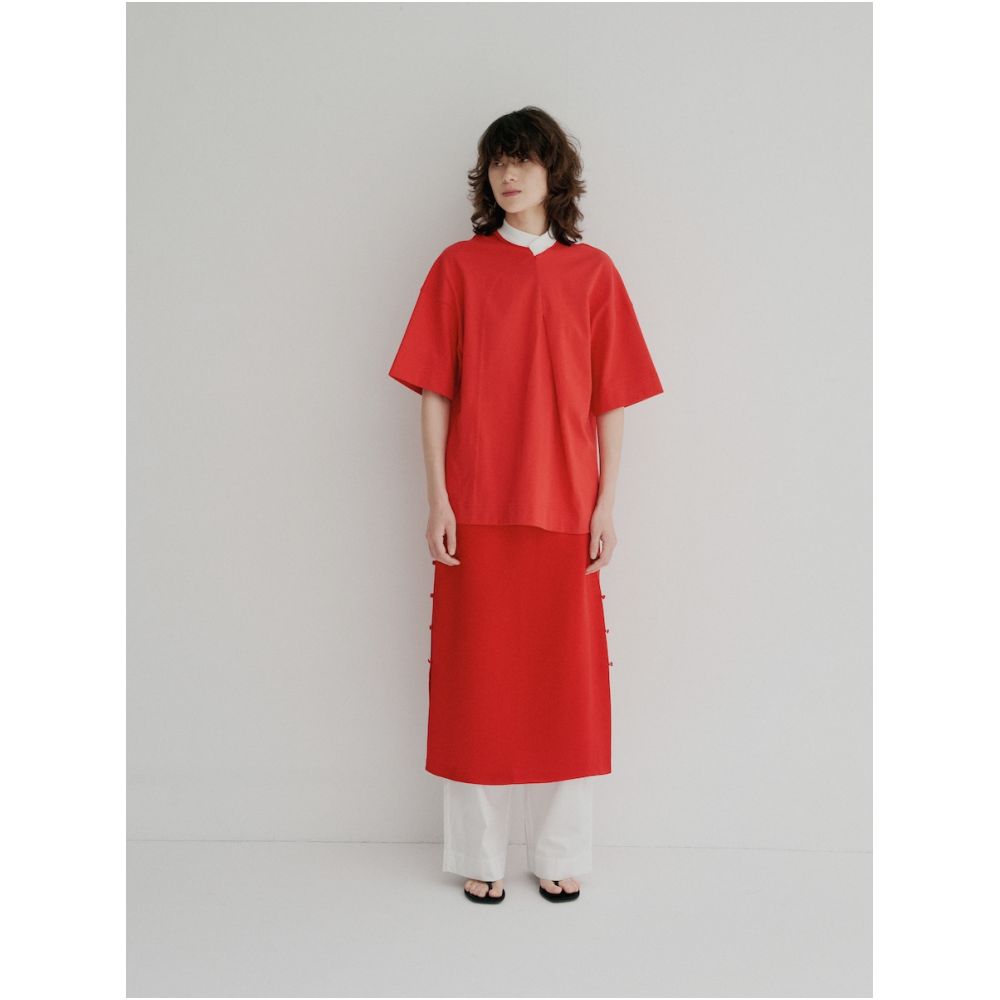 STUDIO YI AN Chinese style stand up collar red curved T shirt for both men and women summer loose short sleeved shirt image 2
