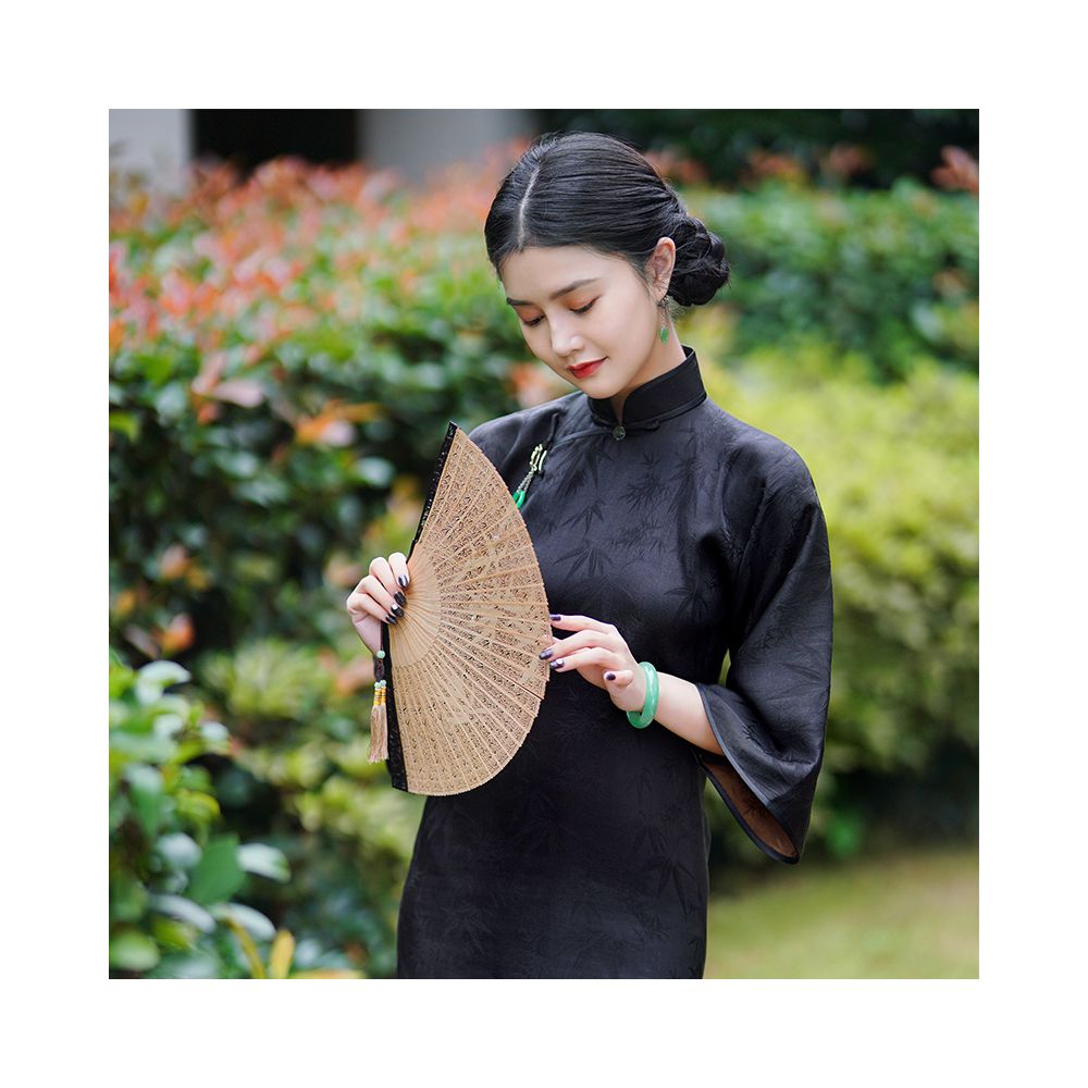 Inverted large sleeve cheongsam for young girls 2025 new style fragrant cloud gauze black one piece ancient style full open front cheongsam image 2