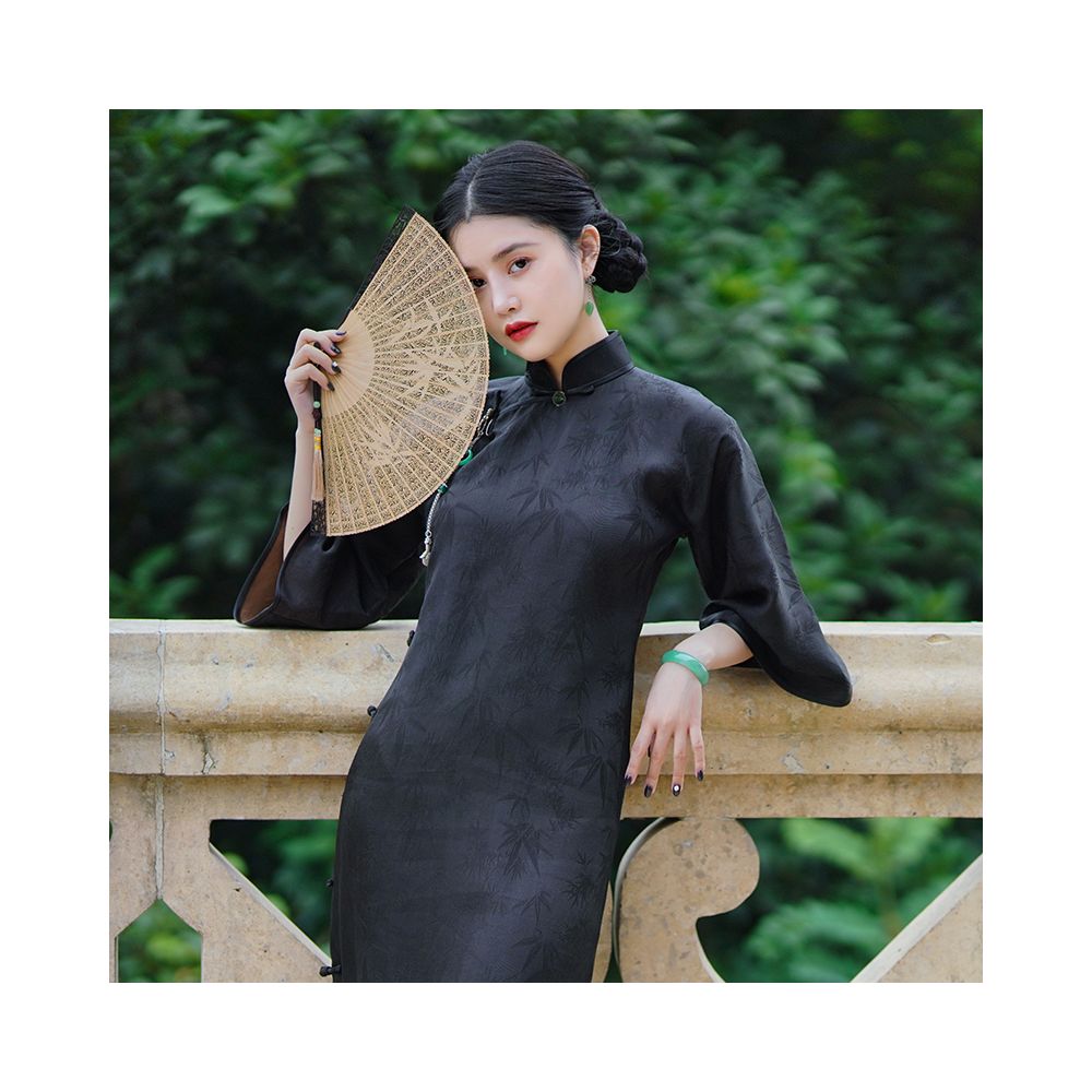 Inverted large sleeve cheongsam for young girls 2025 new style fragrant cloud gauze black one piece ancient style full open front cheongsam image 3