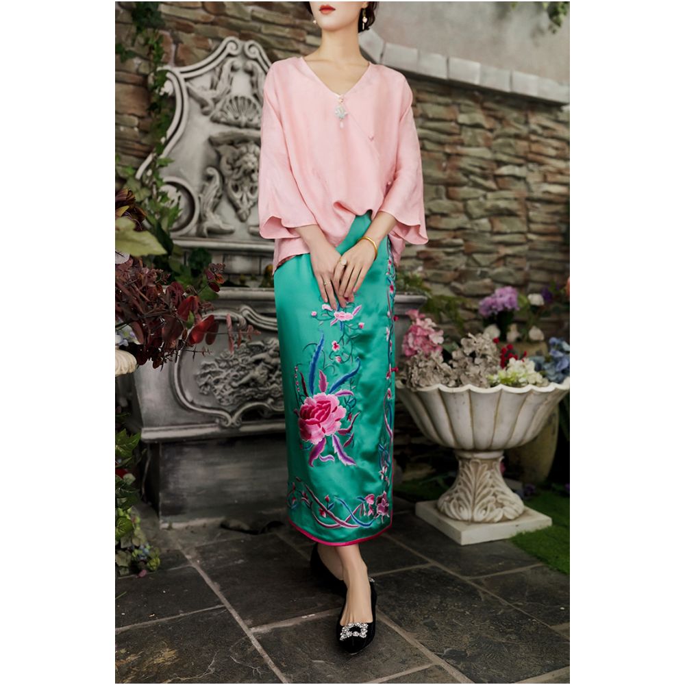 Asaya405 - Town Store Baby JCL922 Heavy Industry Embroidery Color Contrasting Young New Chinese Half body Bag Hip Skirt for Four Seasons Women in Spring Summer Autumn Winter