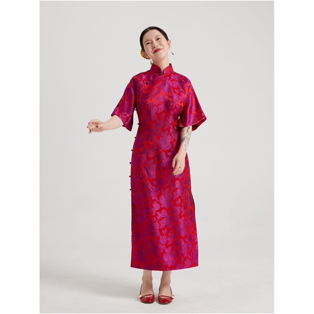 Wang Nitian s original cheongsam Silk jacquard brocade palace pink wedding toast dress with open front and large handmade sleeves image 1