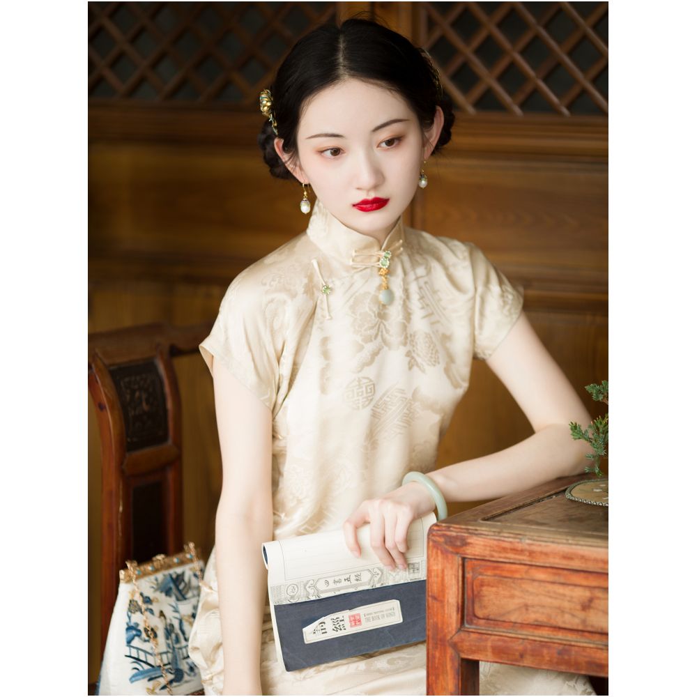 Spring Charm One City Style Republic of China Style Silk Jacquard Stand up Collar Full Open Cheongsam Young Style Daily Original image 3