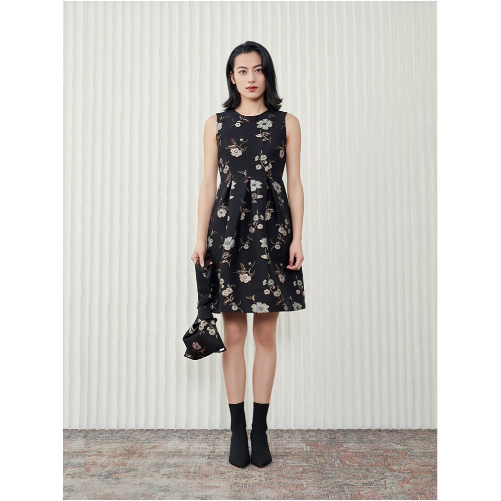 French Gold Thread Flower and Bird Bag Limited Edition Embroidered Asymmetric Wrist Bag Dumpling Bag Female Langjin Langjin image 2