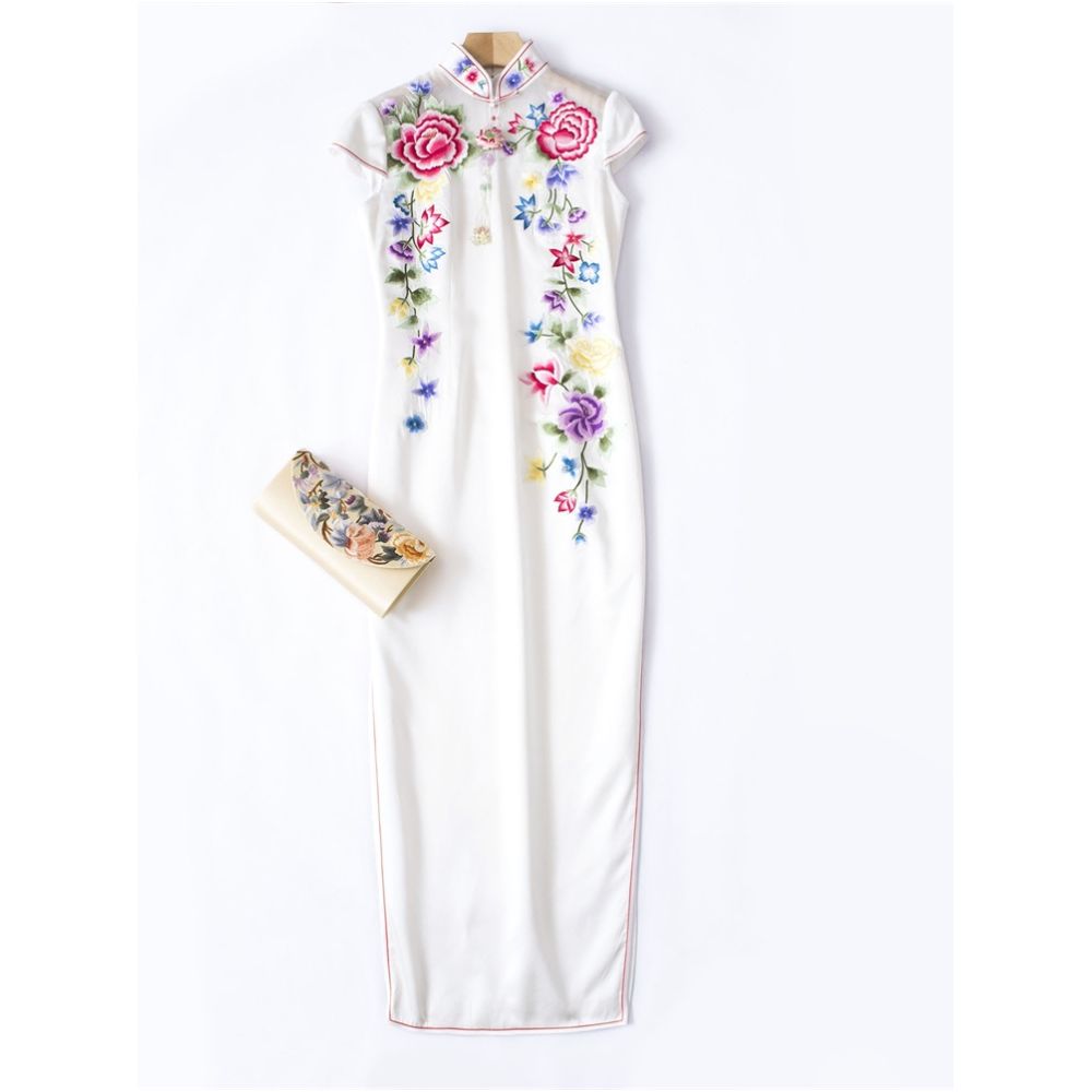 Offline blood loss price QP010 original master craftsman handmade milk white organza silk embroidered cheongsam for women image 21