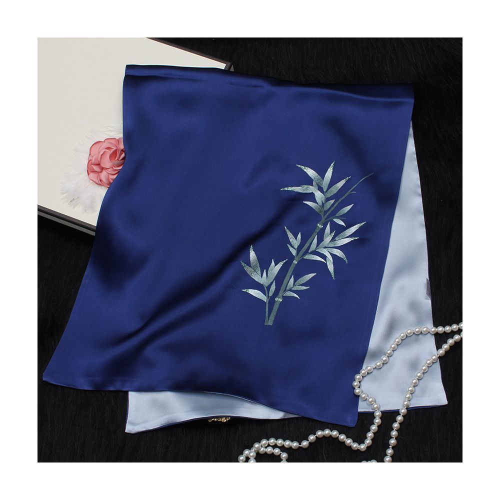 Embroidered mulberry silk long scarf middle aged men and women s silk scarf embroidered Suzhou silk Suzhou embroidery special souvenir image 2