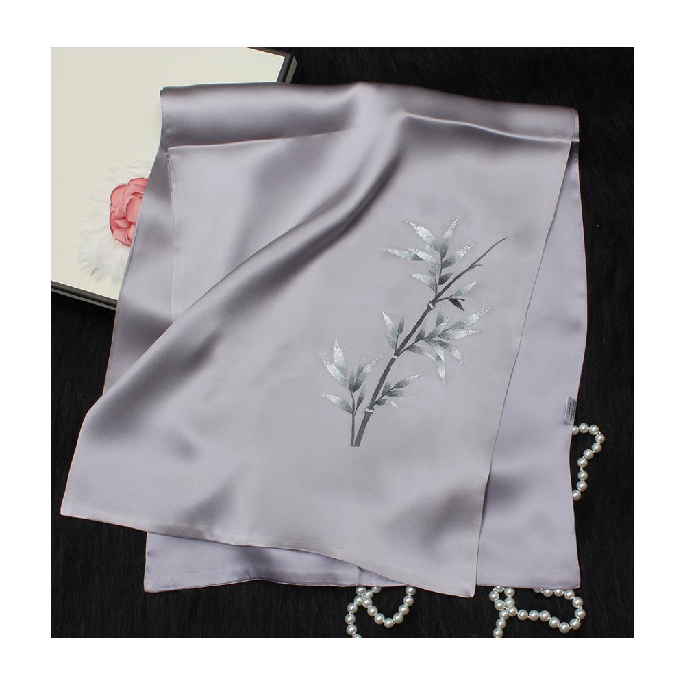 Embroidered mulberry silk long scarf middle aged men and women s silk scarf embroidered Suzhou silk Suzhou embroidery special souvenir image 4