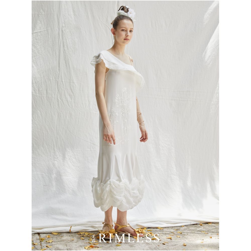 RIMLESS Borderless Original Positioning Ribbon Embroidery Slant Shoulder Lotus Leaf Edge Dress Long White Light Dress image 1