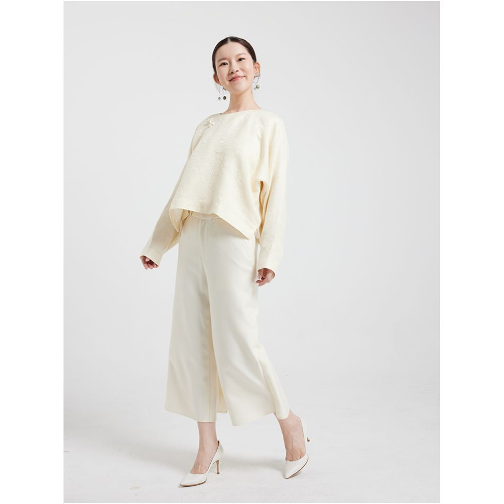 Wang Antian s original long sleeved handmade floral button real collar milk white jacquard silk wool Chinese style top for autumn and winter short jacket image 3