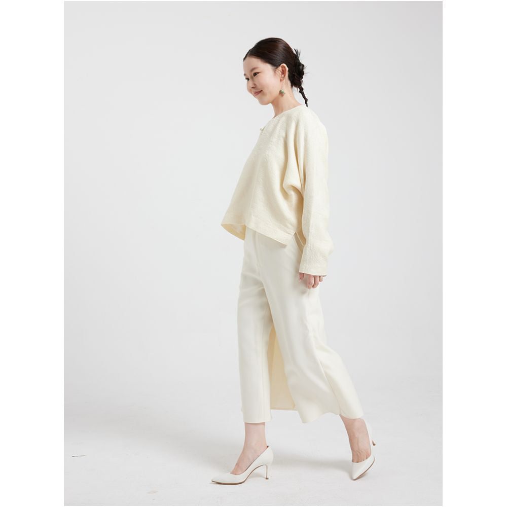 Wang Antian s original long sleeved handmade floral button real collar milk white jacquard silk wool Chinese style top for autumn and winter short jacket image 5