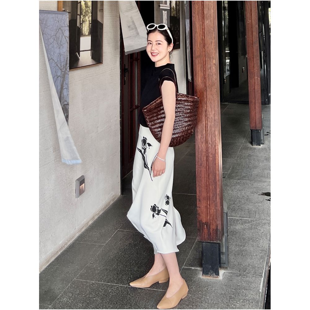 Cml wabi sabi country style half skirt women s retro new style elegant and versatile refreshing big flower wrapped hip skirt image 4