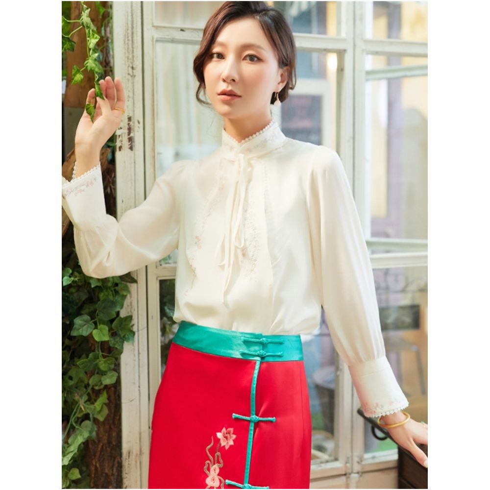 Town Store Baby PCY652 Silk Shirt a combination of Chinese and Western styles embroidered silk shirt OL shirt gentle and exquisite as water image 1