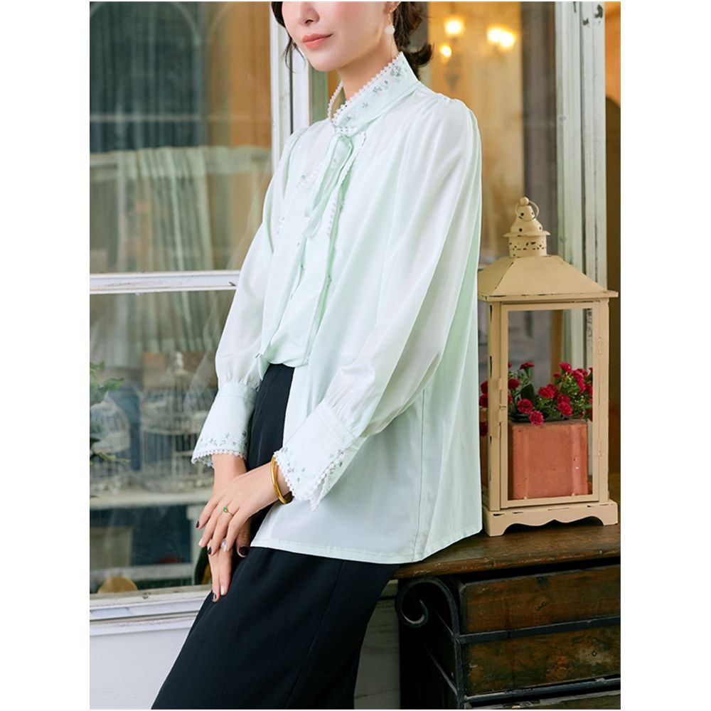 Town Store Baby PCY652 Silk Shirt a combination of Chinese and Western styles embroidered silk shirt OL shirt gentle and exquisite as water image 3