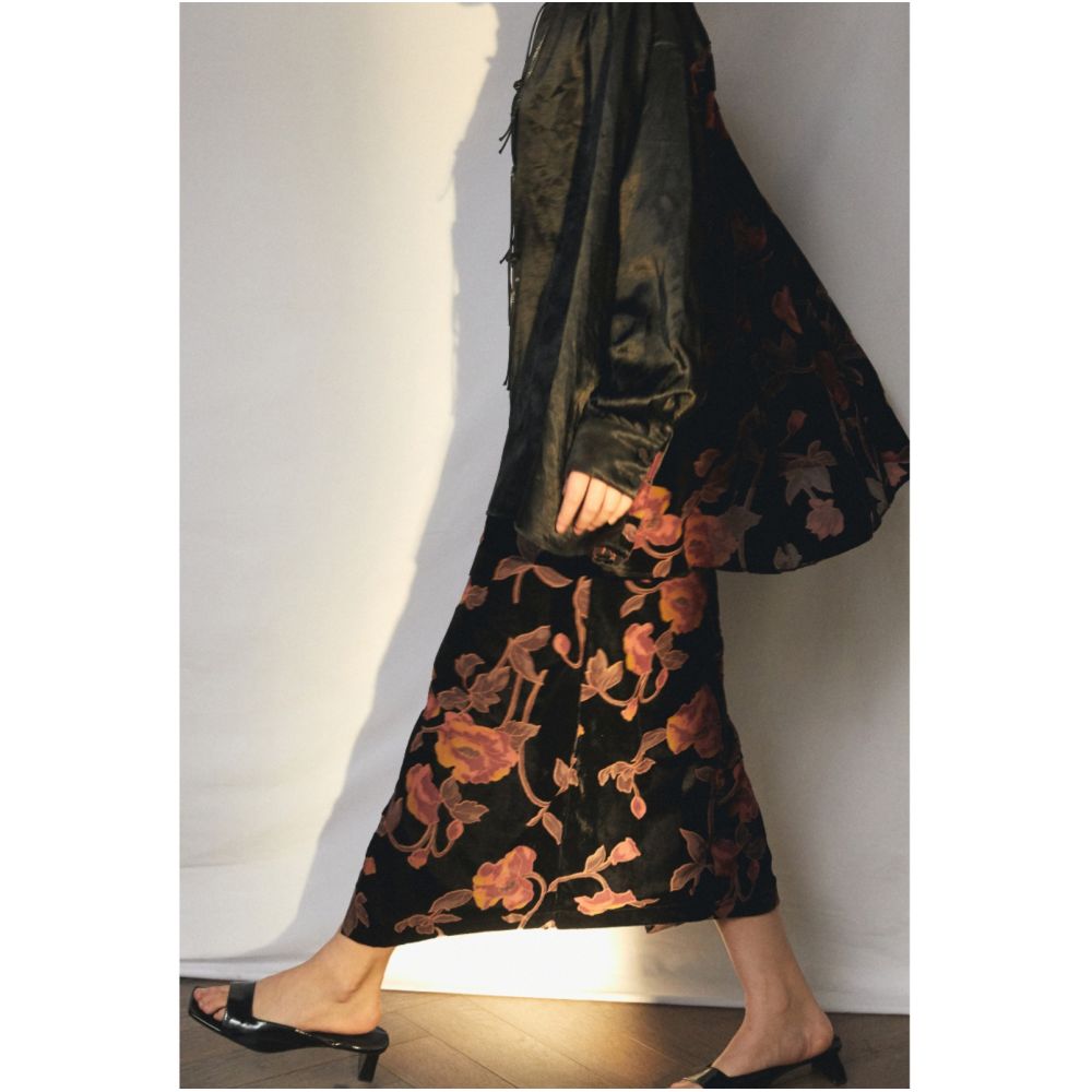 SALE7 Fold Blue Dot Original Design Velvet Rotten Flower Folded Lotus Leaf Edge Heavy Weight High Waist Half Skirt Autumn image 2