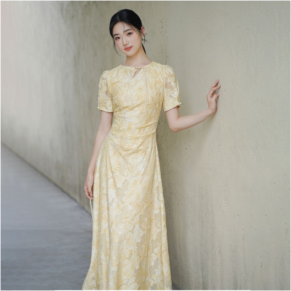 New Chinese style dress for women in the summer of 2025 with a sense of luxury featuring cut flowers waist cinching elegant and improved cheongsam image 8