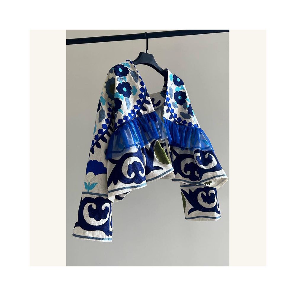 Unique and beautiful early spring tops for women 2025 new European fashion niche holiday style blue embroidered cardigan jacket image 1