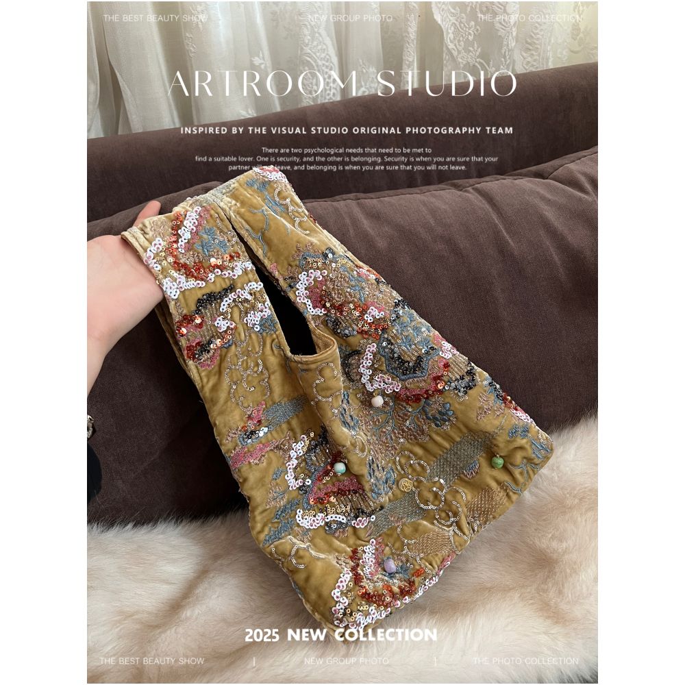 Original new Chinese style noble handmade silk velvet heavy embroidery handbag wrist bag image 7