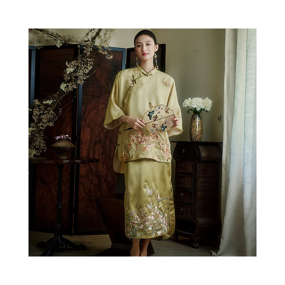 Moyu Lanhui Republic of China style improved 100 silk embroidery retro women s clothing Chinese Tang style top image 4