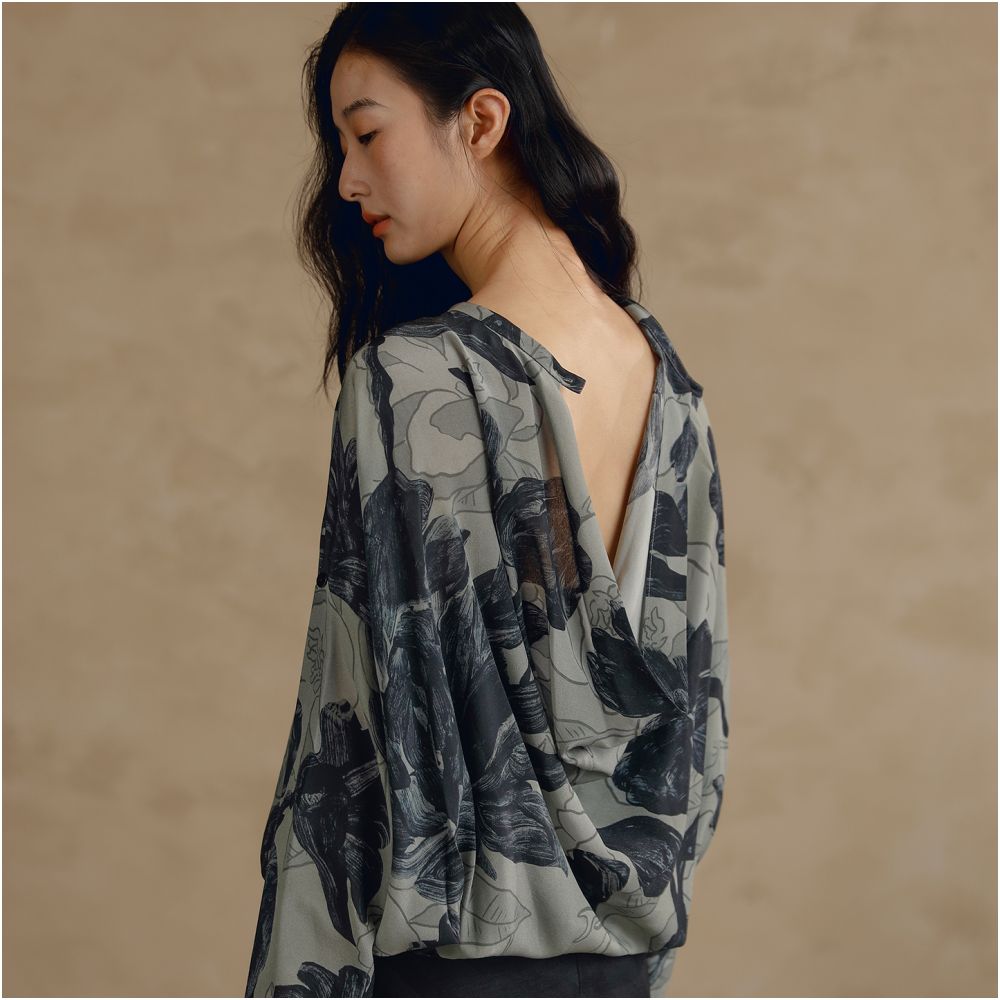 Interface new Chinese style silk printed tops for women unique artistic and improved design new long sleeved blouse sunscreen shirt image 1