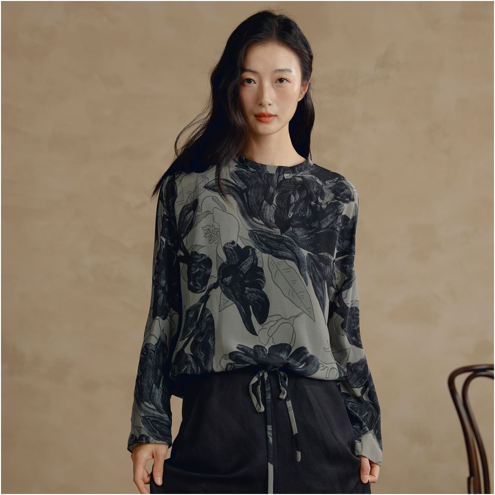 Interface new Chinese style silk printed tops for women unique artistic and improved design new long sleeved blouse sunscreen shirt image 2