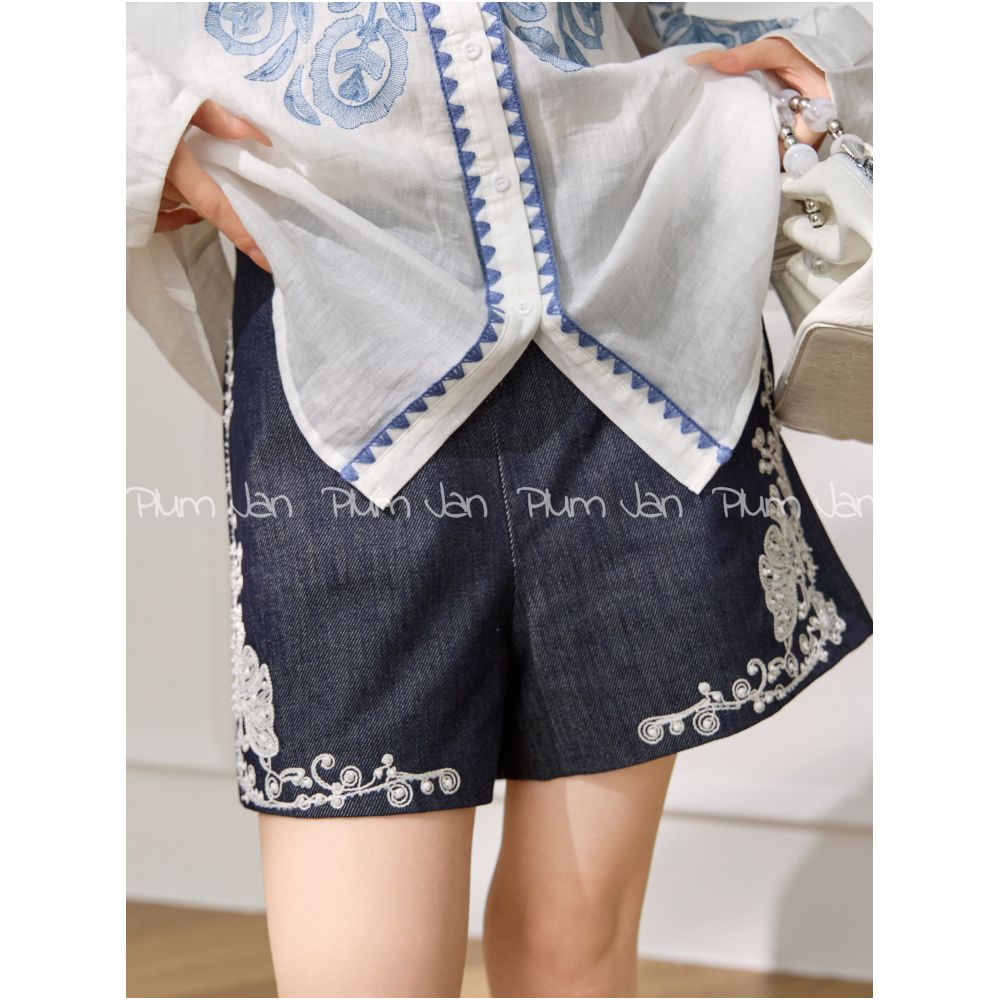 Plum Jan Retro jacquard Chinese tops early autumn new loose blue embroidered ethnic style long sleeved shirt image 9