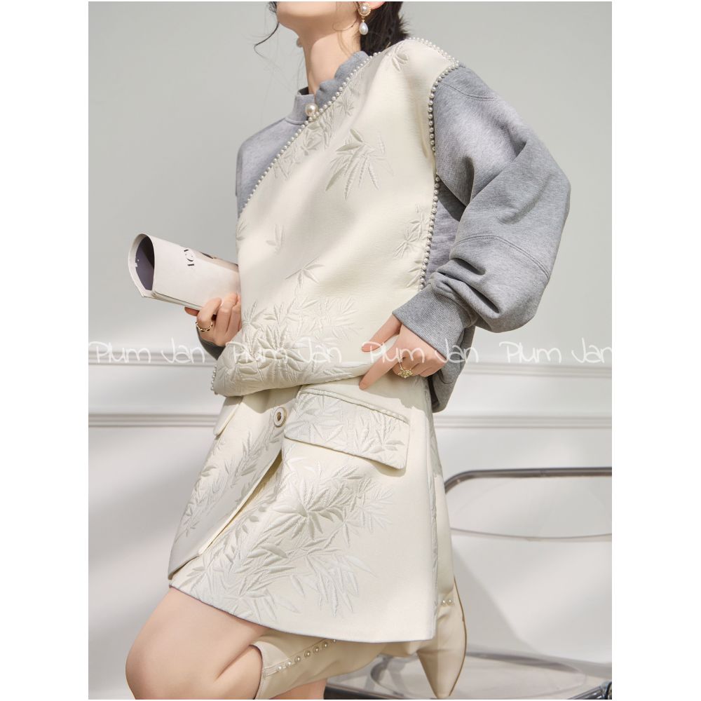Plum Jan 2025 spring outfit with a complete set of new Chinese style suit skirt high end two piece women s clothing image 9