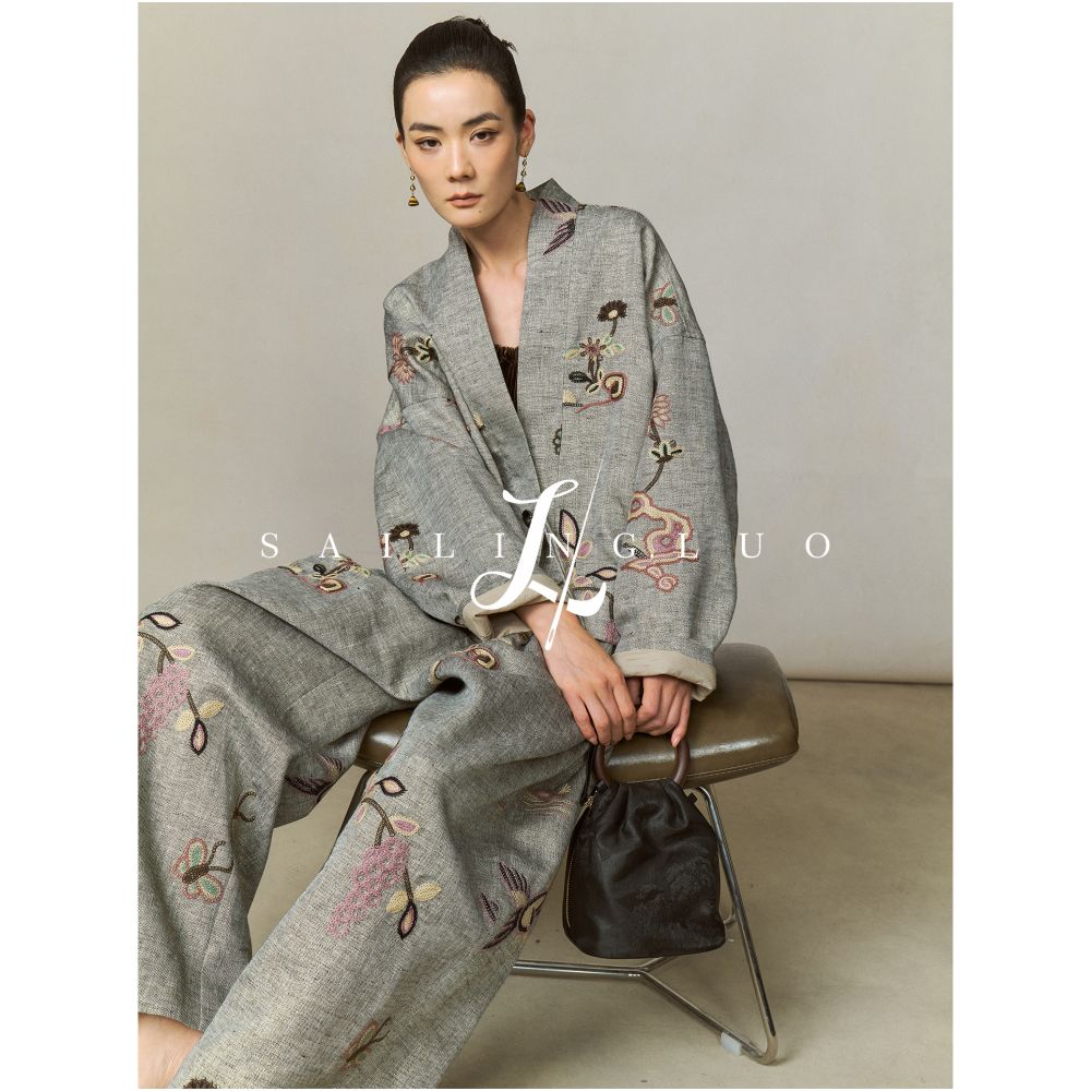 SailingLUO 25 Autumn Collection New Linen Heavy Industry Embroidered Short Coat Chinese Style Nine Fen Banana Pants Set image 0