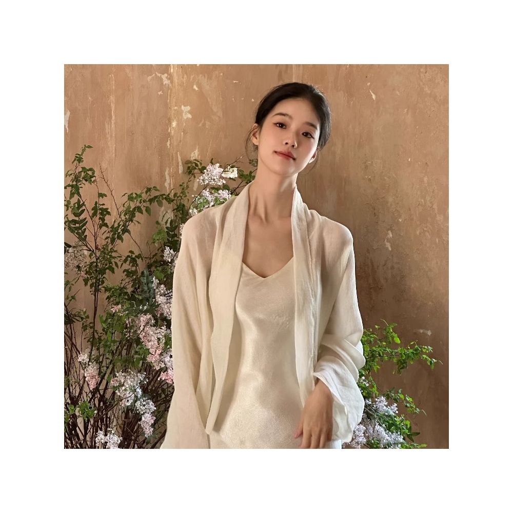 Ti Titi Zhiyi off white beaded Chinese style small cardigan sun protection jacket women s summer thin style Chinese style cheongsam outerwear image 3