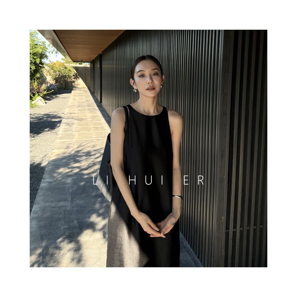 LiHuiEr simple fog black dress for women exuding a sense of luxury and slimming temperament Sleeveless vest dress image 3